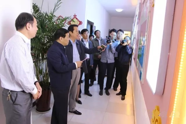 漯河市委常委、组织部长李思杰一行莅临老街办事处调研党建工作