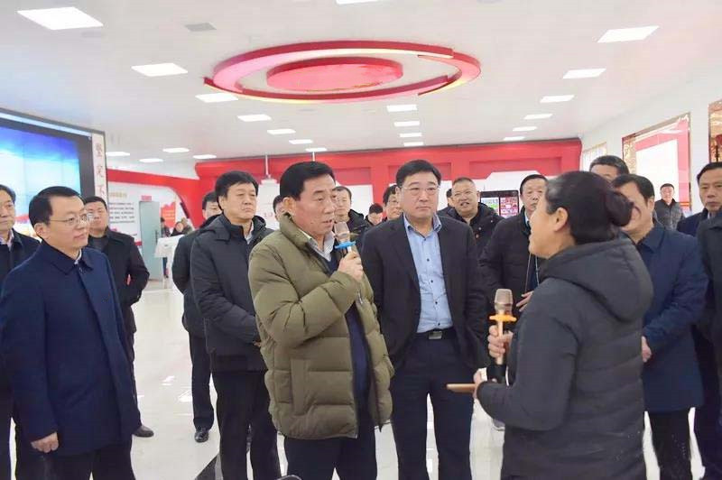 南阳市委书记张文深莅临邓州市指导观摩智慧党建工作